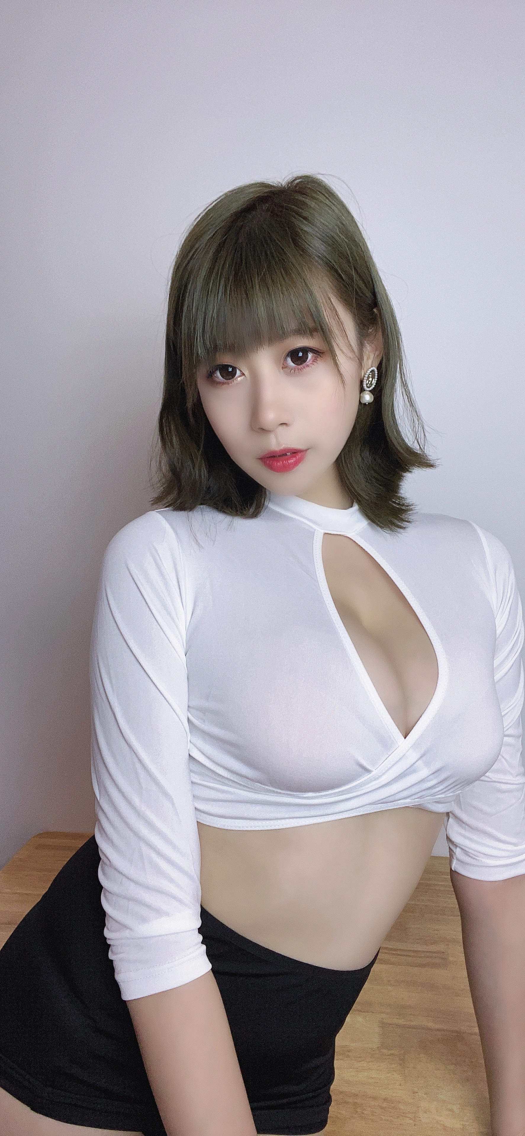 奈汐酱Nice - NO.14 -12号自拍本-不务正业小秘书 1